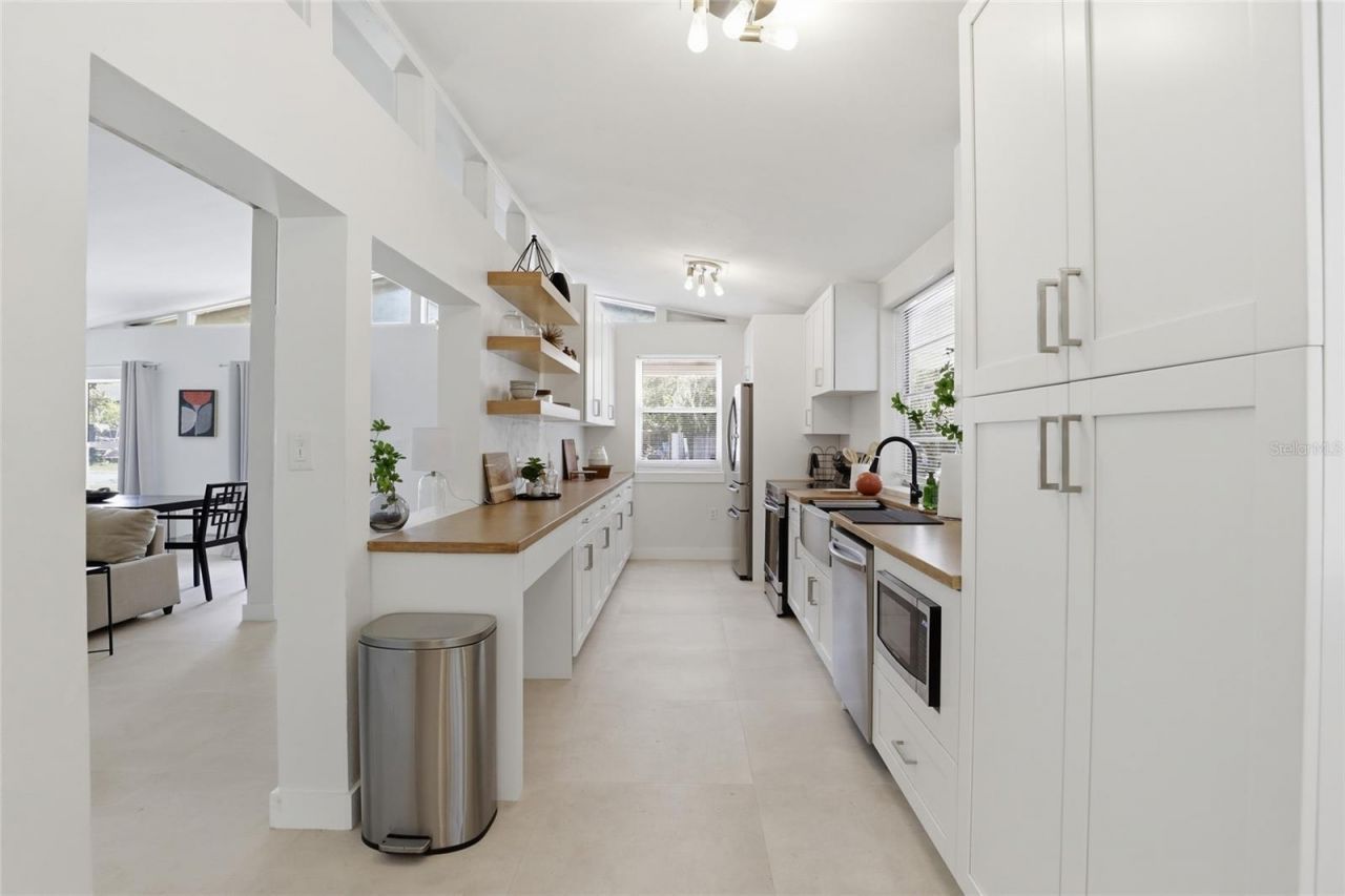 831 NW 20th Terrace, Gainesville, FL 32603 Photo