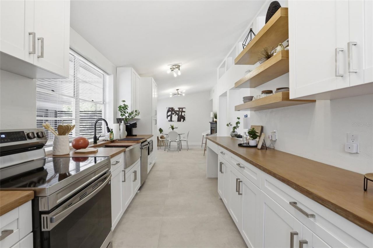 831 NW 20th Terrace, Gainesville, FL 32603 Photo