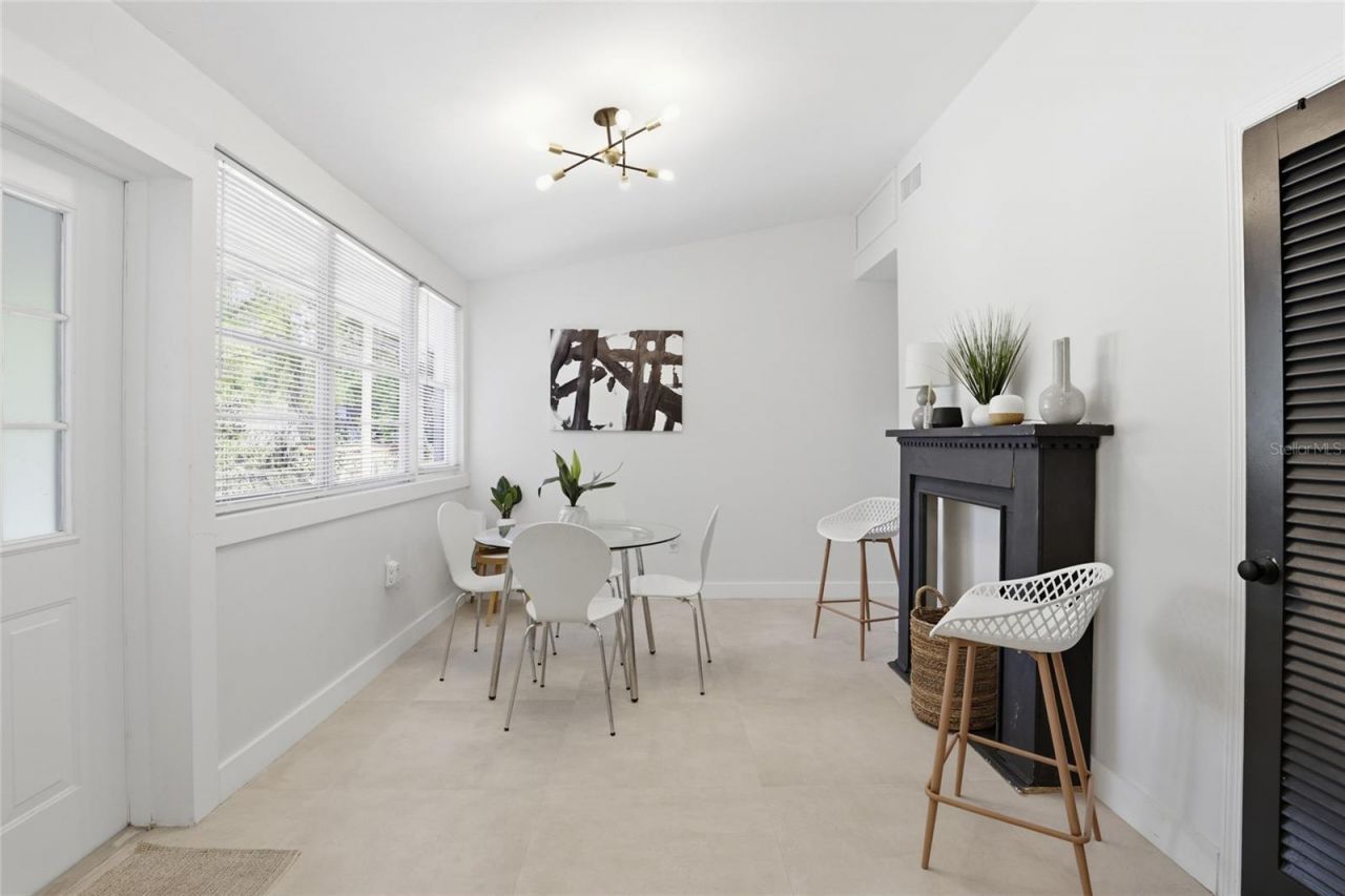 831 NW 20th Terrace, Gainesville, FL 32603 Photo