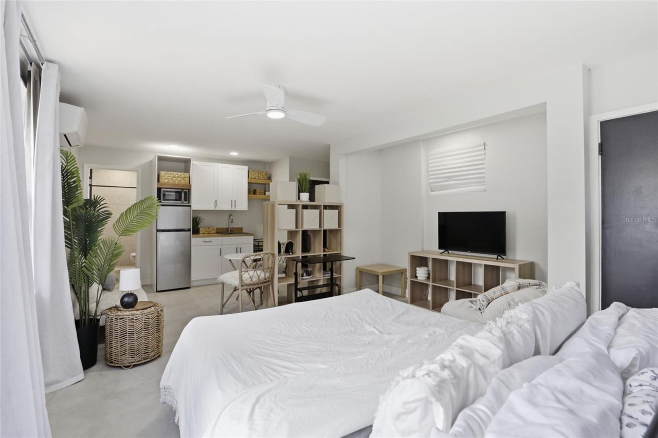 831 NW 20th Terrace, Gainesville, FL 32603 Photo