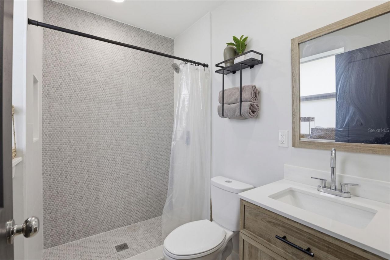 831 NW 20th Terrace, Gainesville, FL 32603 Photo