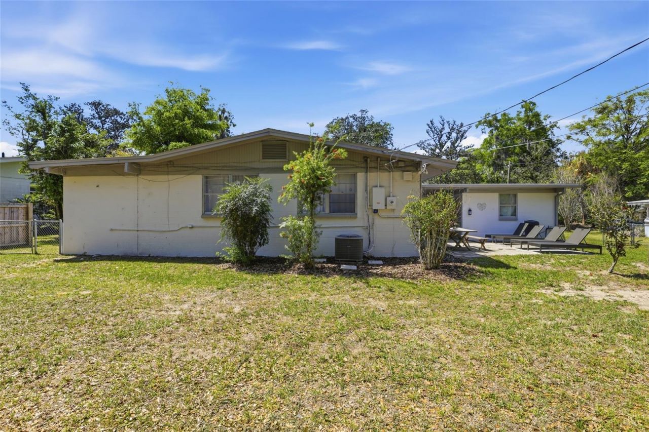 831 NW 20th Terrace, Gainesville, FL 32603 Photo