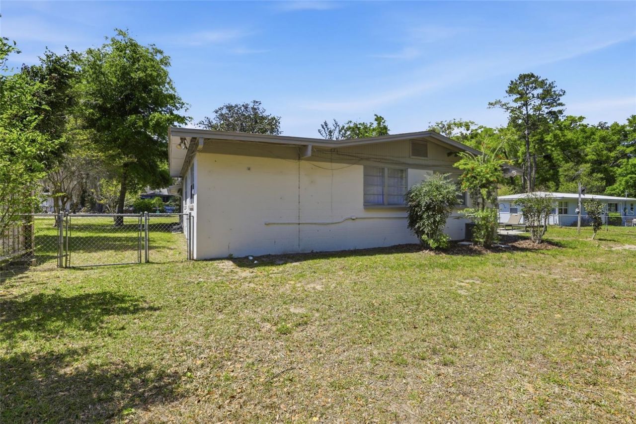 831 NW 20th Terrace, Gainesville, FL 32603 Photo