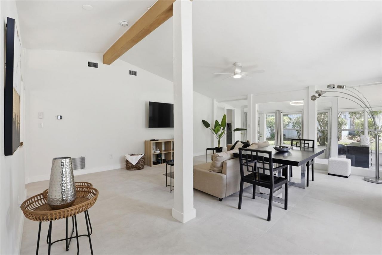 831 NW 20th Terrace, Gainesville, FL 32603 Photo