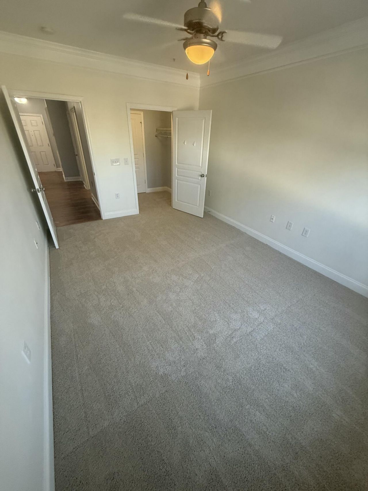 1109 Basildon Road Photo 16