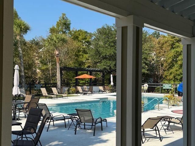 1109 Basildon Road Photo 21