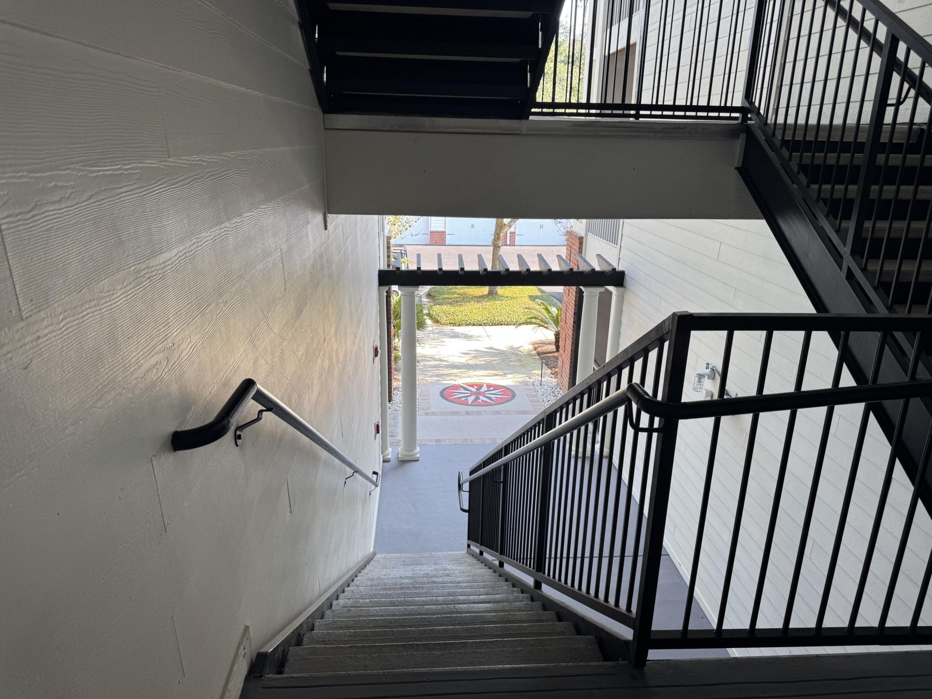 1109 Basildon Road Photo 5