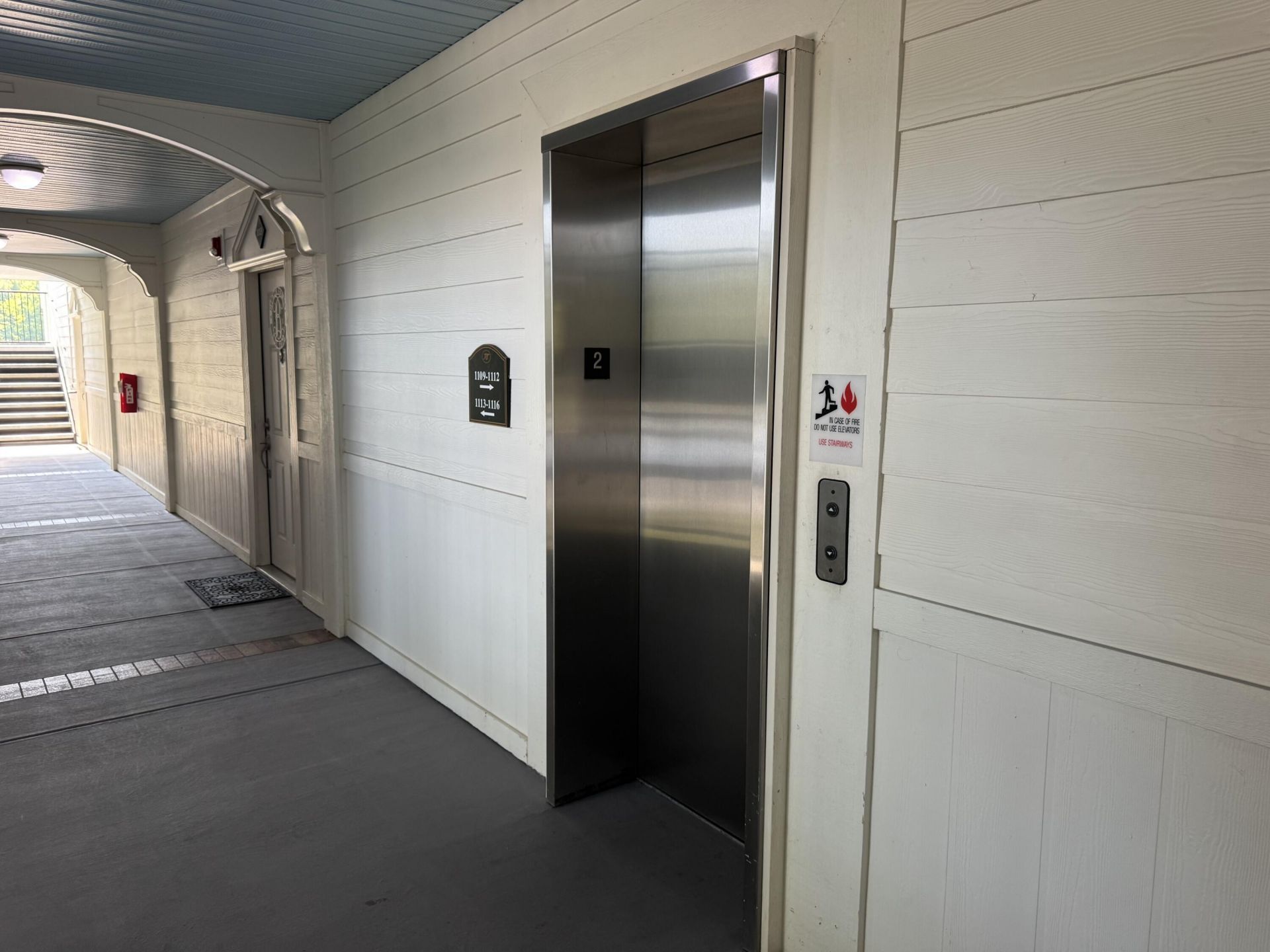 1109 Basildon Road Photo 6