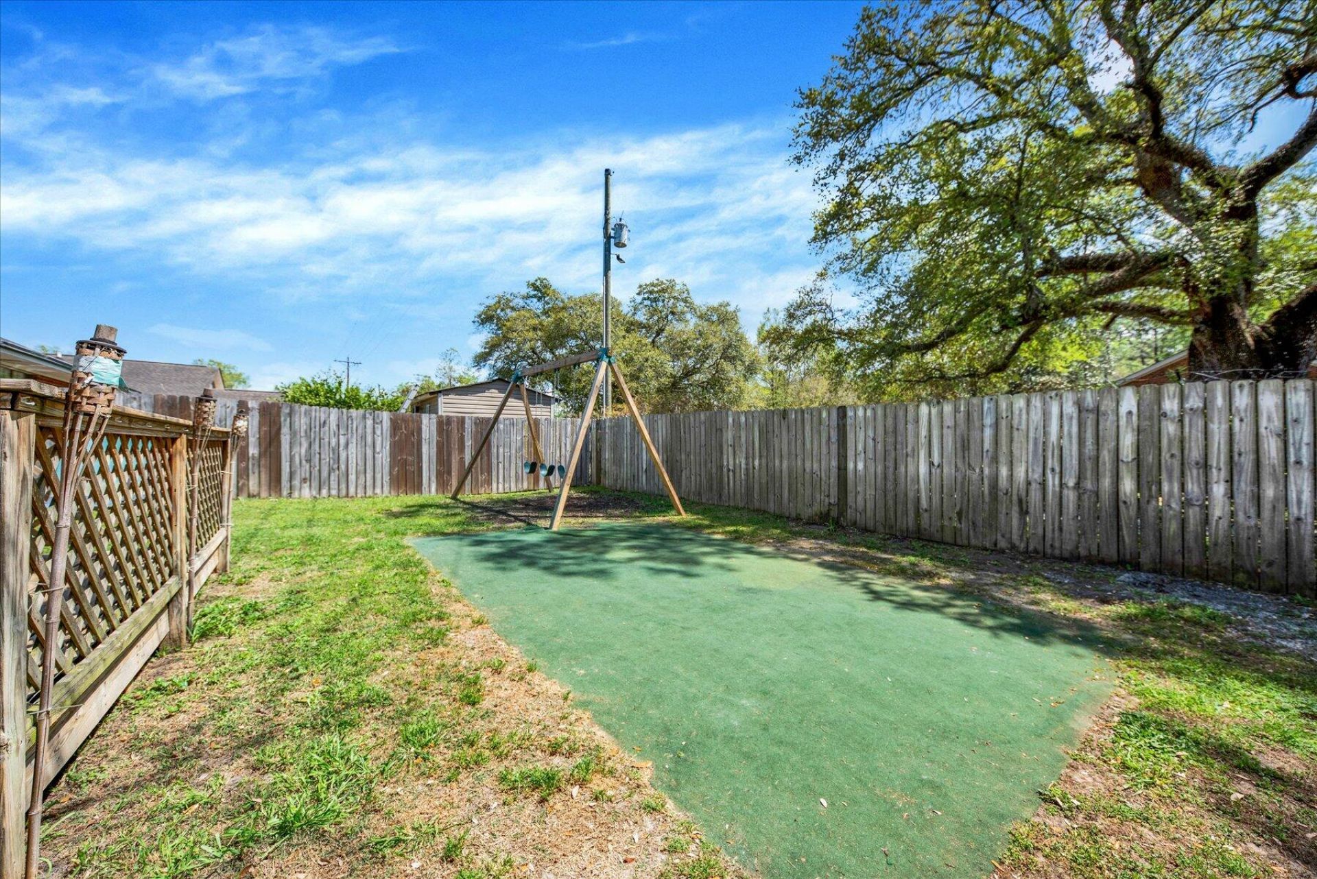 1017 Tj Lane Photo 14