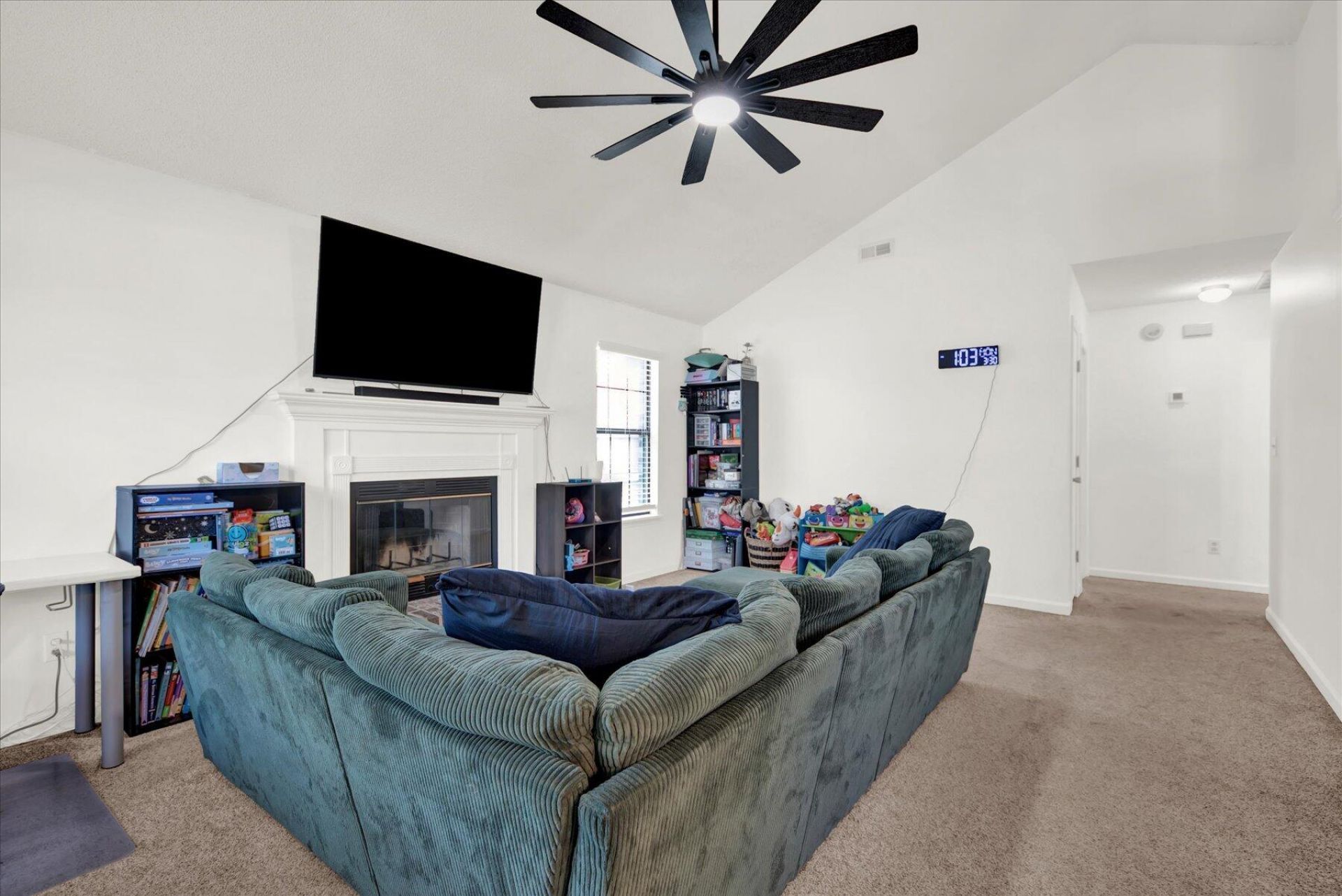 1017 Tj Lane Photo 4