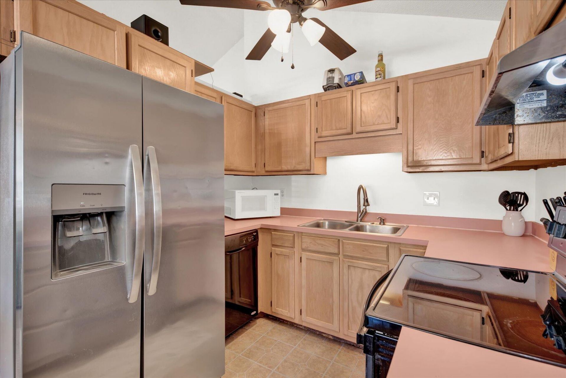 1017 Tj Lane Photo 6