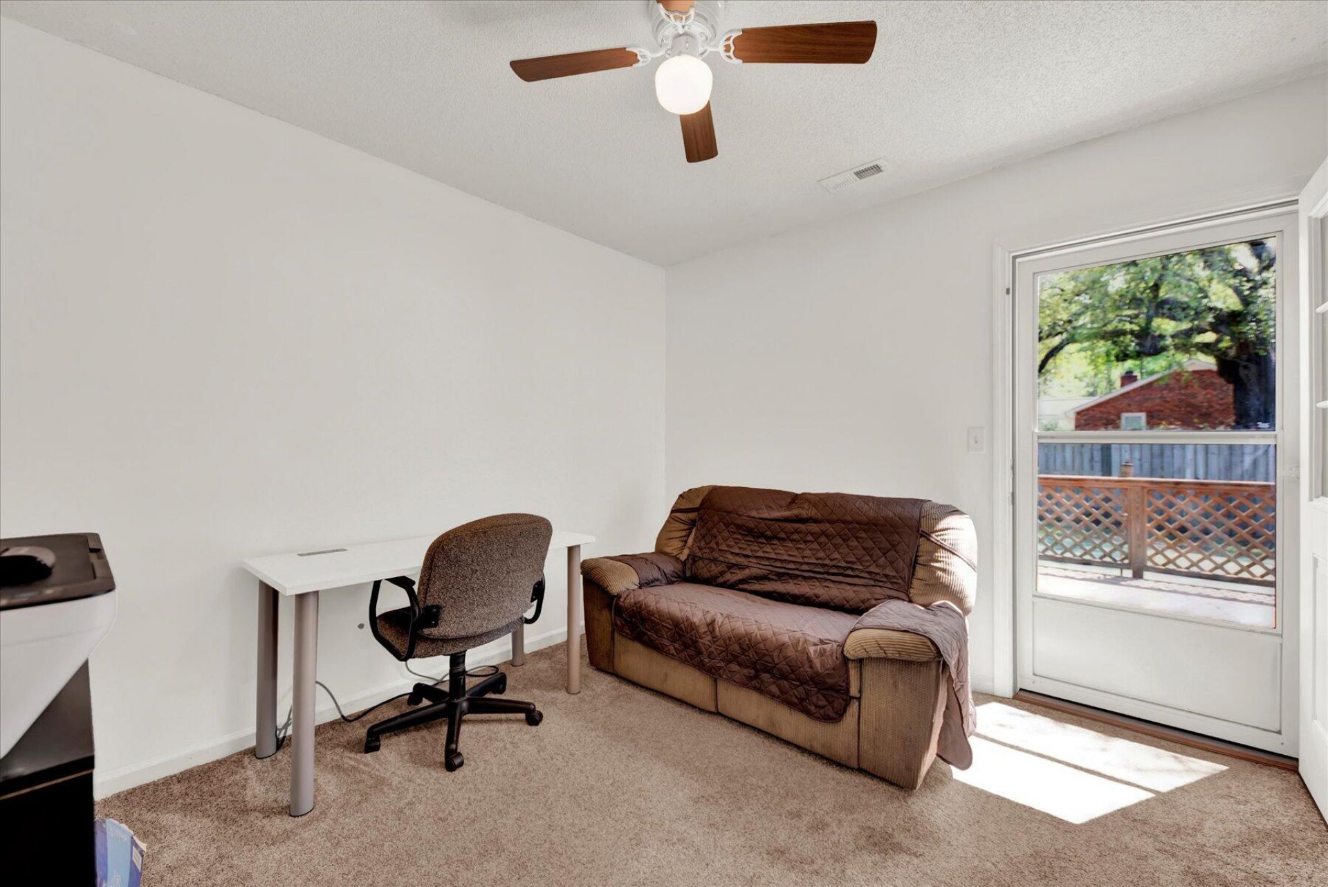 1017 Tj Lane Photo 9