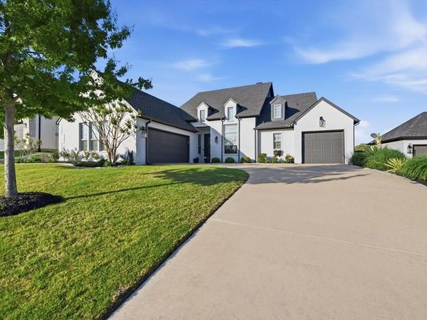 3012 Nob Hill Drive, Burleson, TX 76028