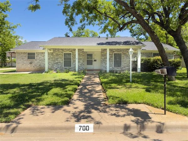 700 Austin Drive, Mineral Wells, TX 76067