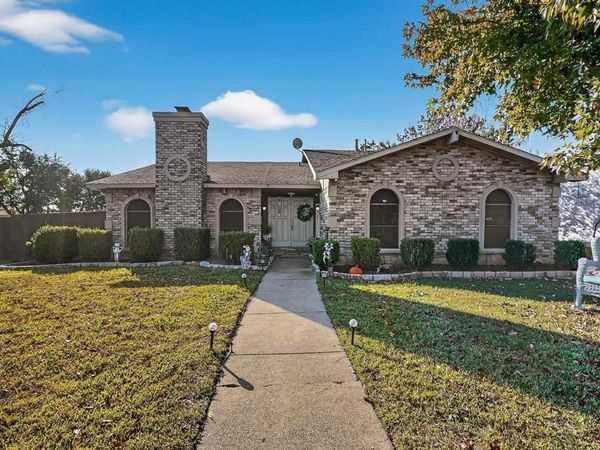 3402 Aquarius Circle , Garland, TX 75044