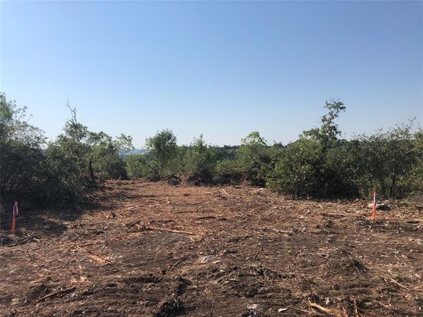 8440 Caradale Court , Cleburne, TX 76033