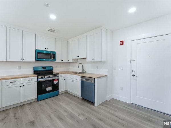 95 Shepherds Lane B409, TOTOWA, NJ 07512