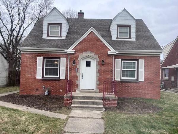 8209 W Burleigh St, Milwaukee, WI 53222