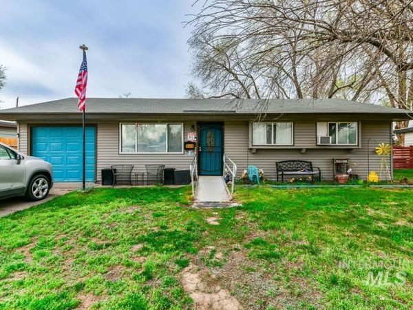 1045 E 16th N, Mountain Home, ID 83647