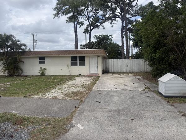4857 Weymouth Street, Greenacres, FL 33463