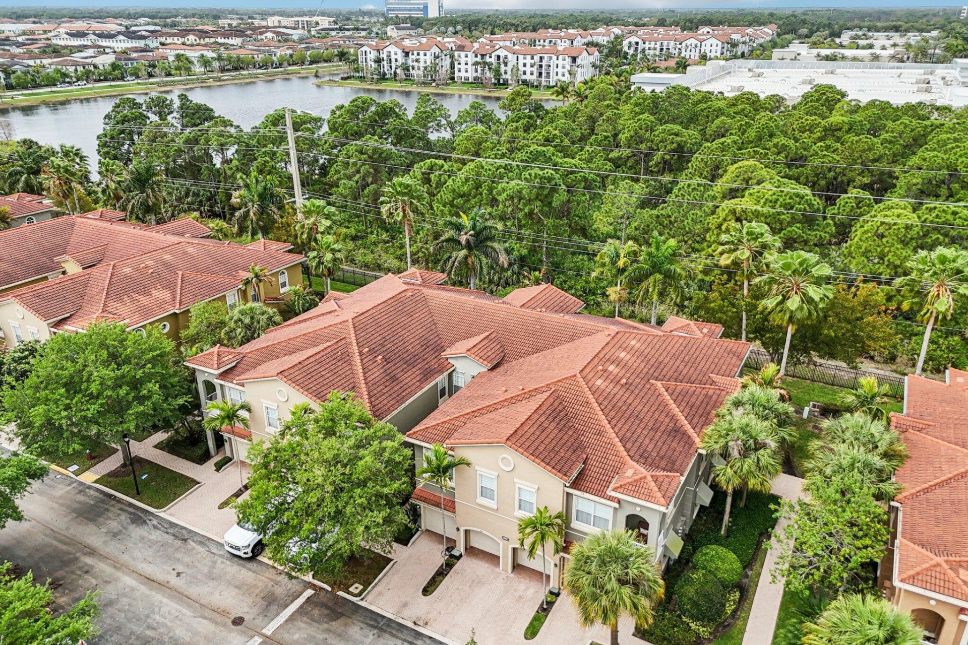 4901 Bonsai Circle, Unit 105, Palm Beach Gardens, FL 33418 Photo