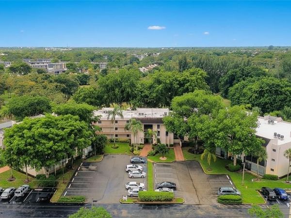 8150 W Mcnab Road, Unit 312, Tamarac, FL 33321