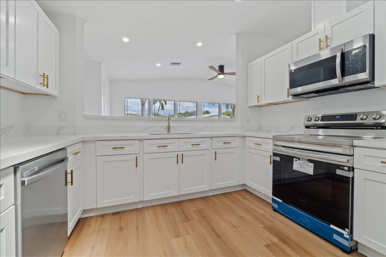 6571 NW 37th Avenue, Coconut Creek, FL 33073 Photo