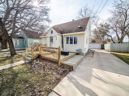 1228 4th St NE Rochester, MN 55906