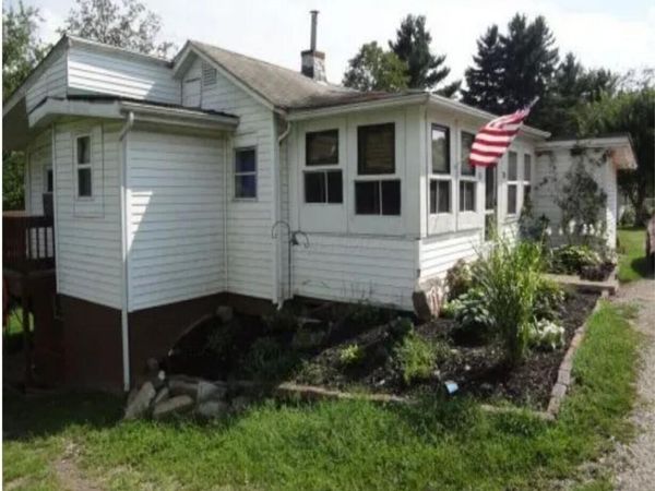 79 E Palmer Street , Jacksonville, OH 45740