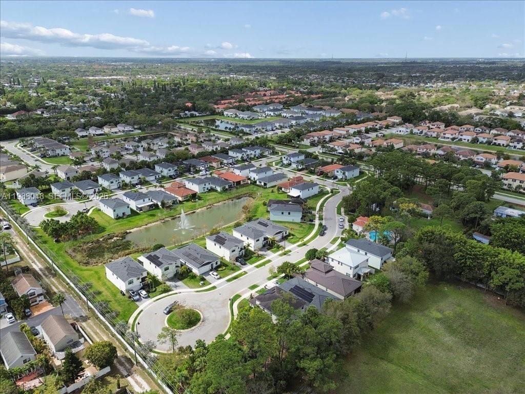 6018 Henderson Way, West Palm Beach, FL 33415 Photo