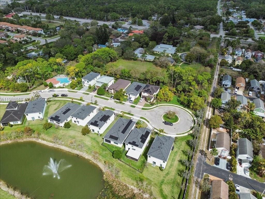 6018 Henderson Way, West Palm Beach, FL 33415 Photo