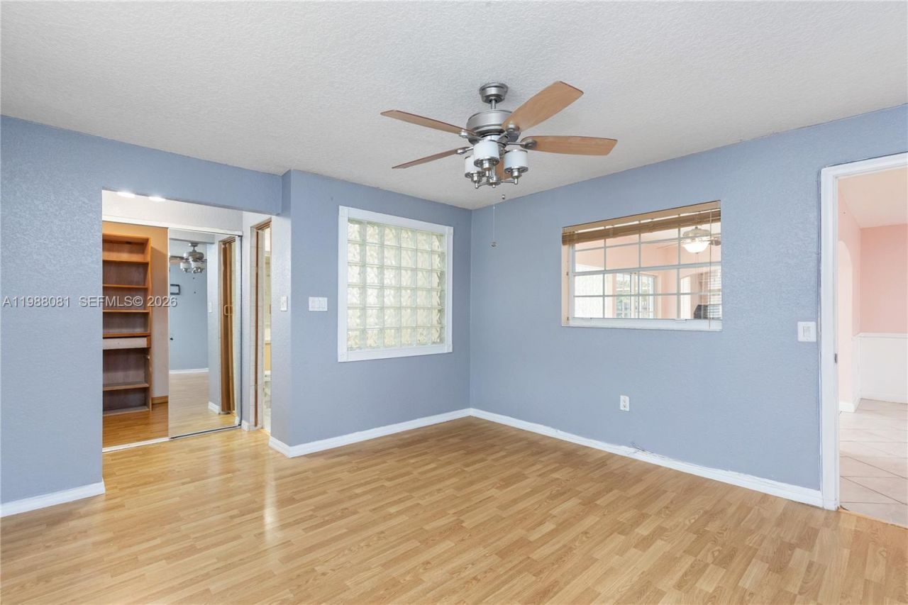 8970 Johnson St , Pembroke Pines, FL 33024 Photo