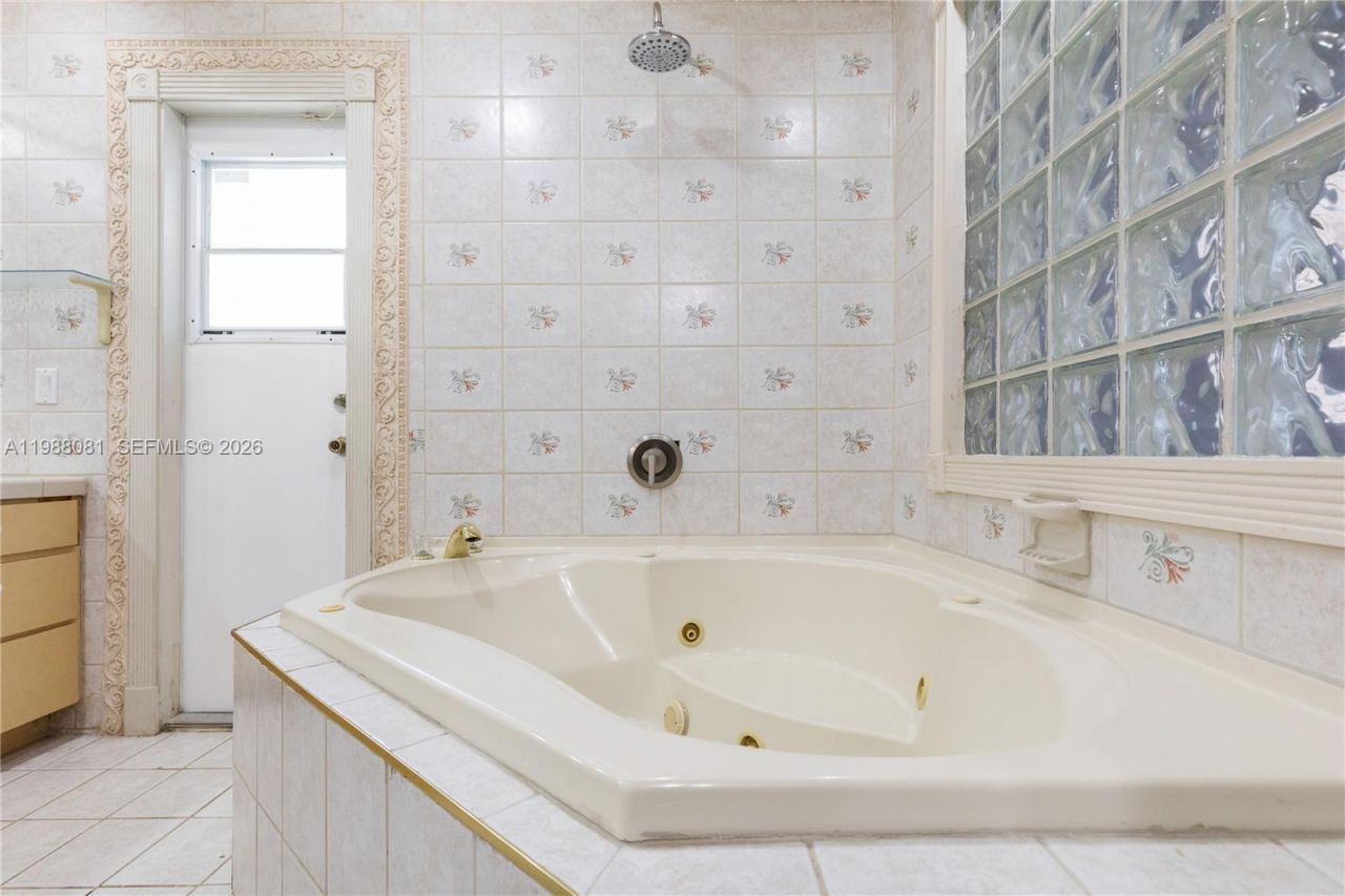 8970 Johnson St , Pembroke Pines, FL 33024 Photo