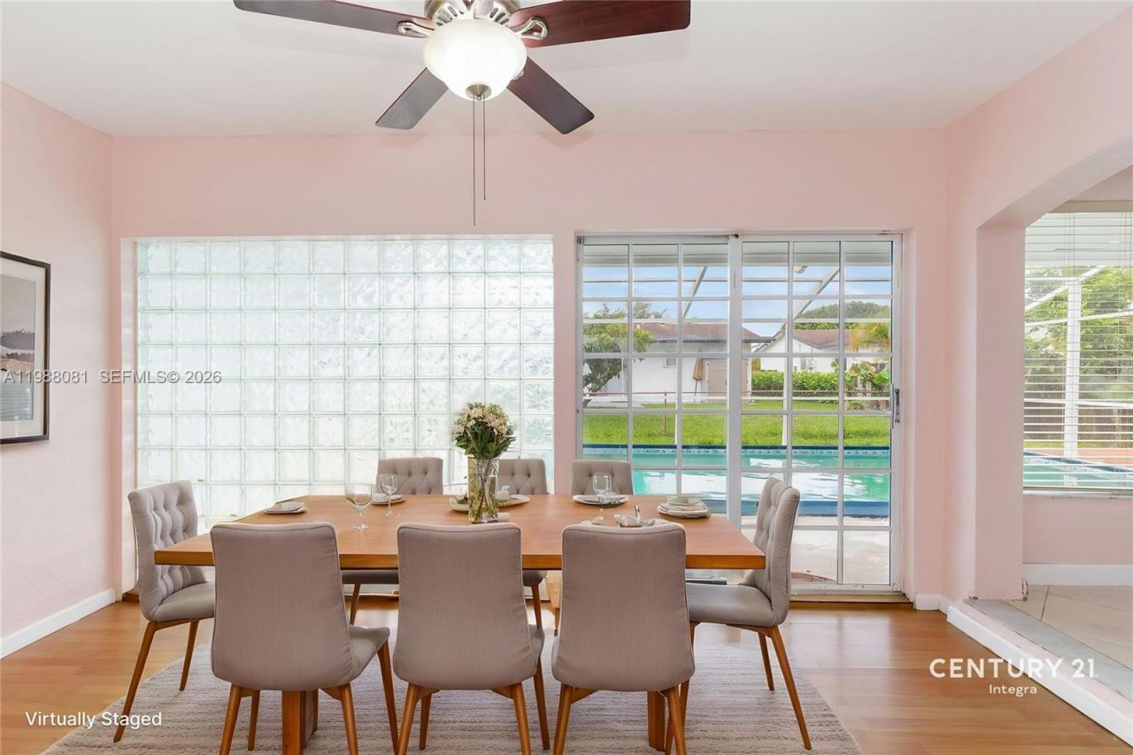 8970 Johnson St , Pembroke Pines, FL 33024 Photo