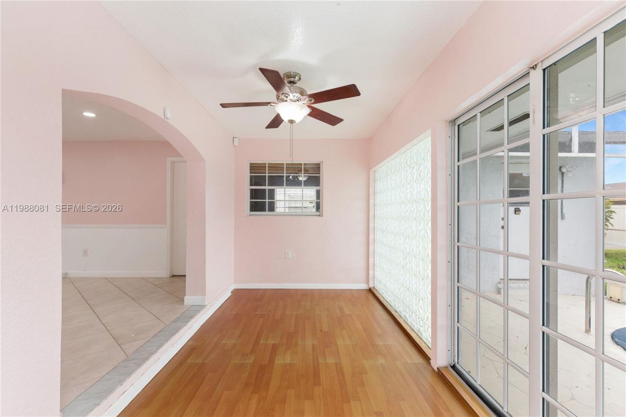 8970 Johnson St , Pembroke Pines, FL 33024 Photo