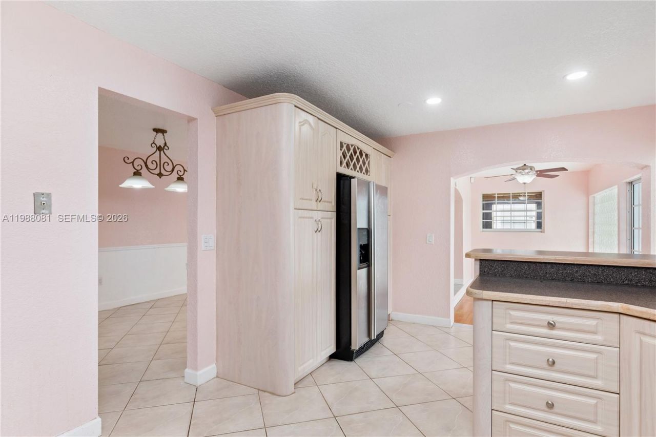 8970 Johnson St , Pembroke Pines, FL 33024 Photo