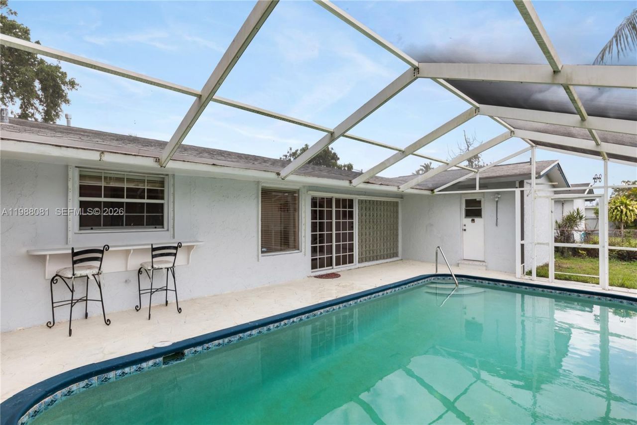 8970 Johnson St , Pembroke Pines, FL 33024 Photo