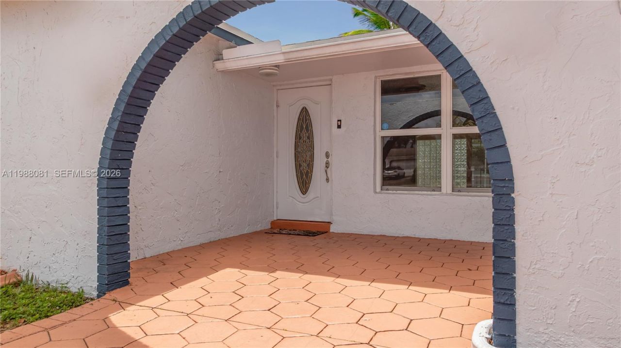 8970 Johnson St , Pembroke Pines, FL 33024 Photo