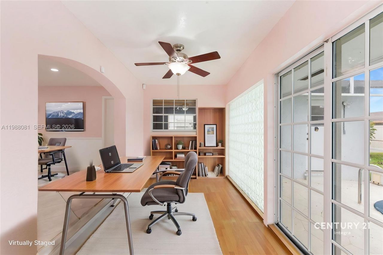 8970 Johnson St , Pembroke Pines, FL 33024 Photo