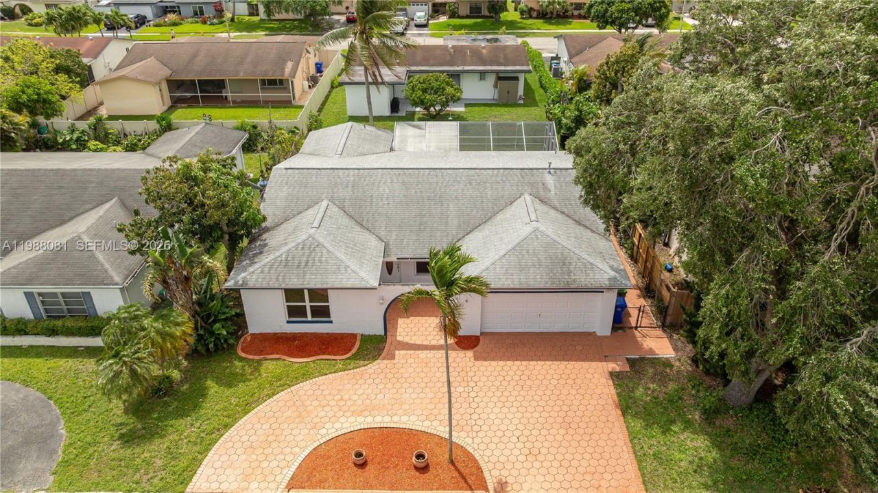 8970 Johnson St , Pembroke Pines, FL 33024 Photo