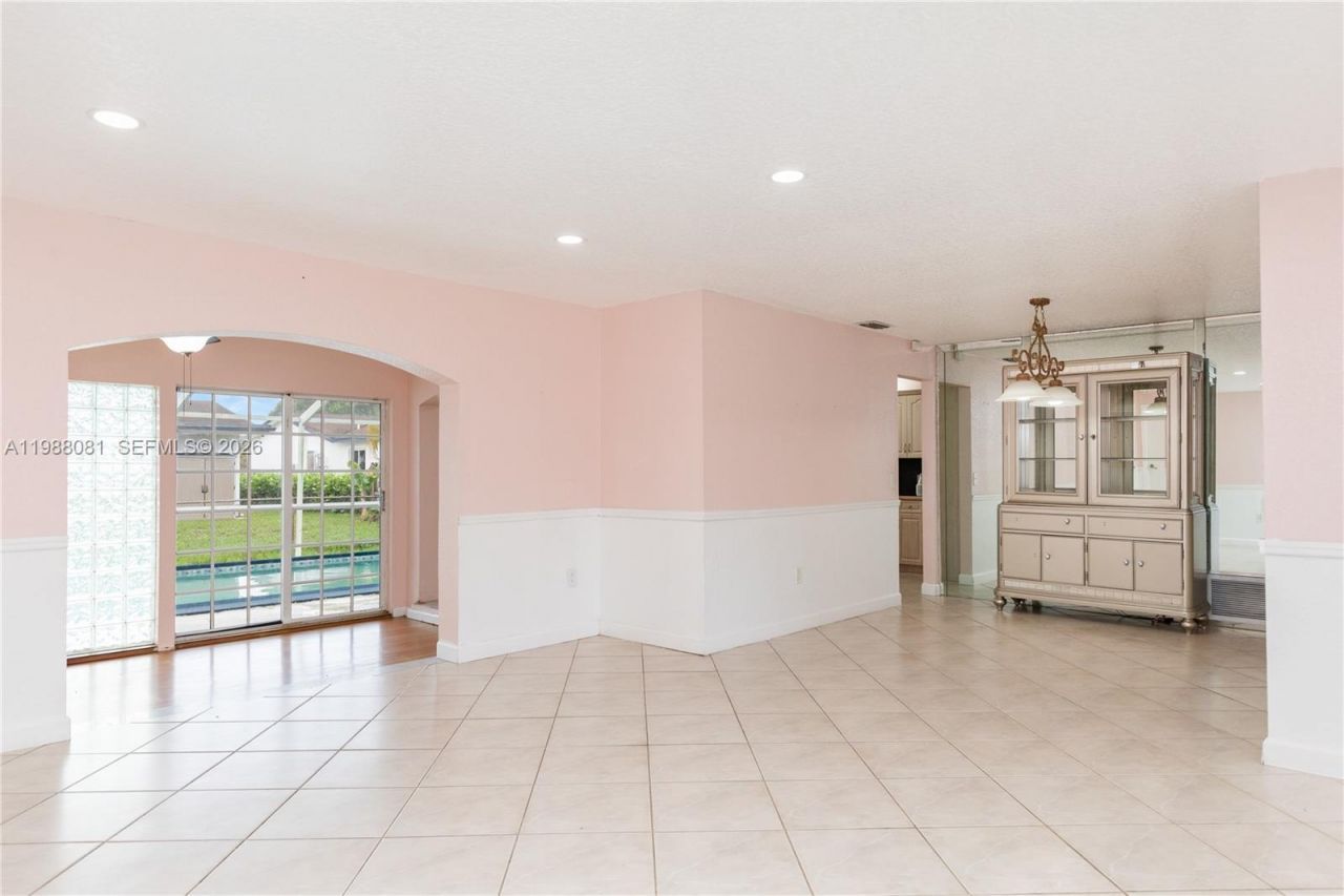 8970 Johnson St , Pembroke Pines, FL 33024 Photo