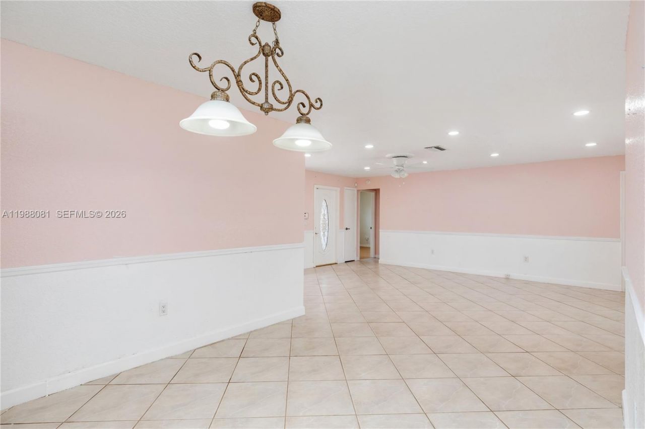 8970 Johnson St , Pembroke Pines, FL 33024 Photo