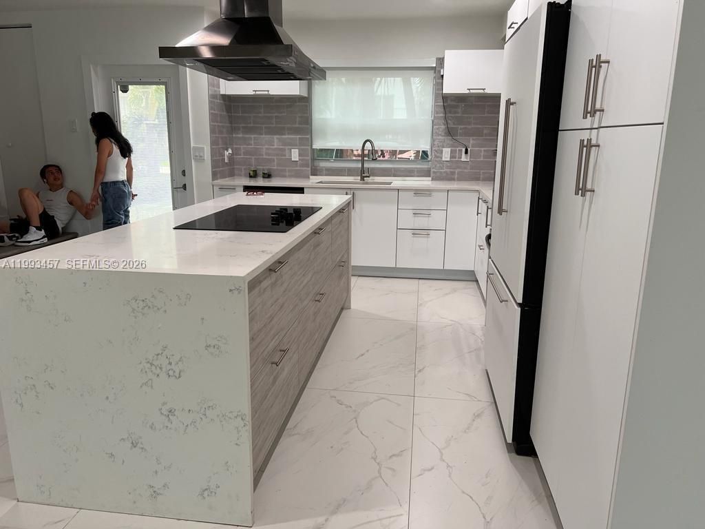 3672 NE 167th St, Unit 31, North Miami Beach, FL 33160 Photo