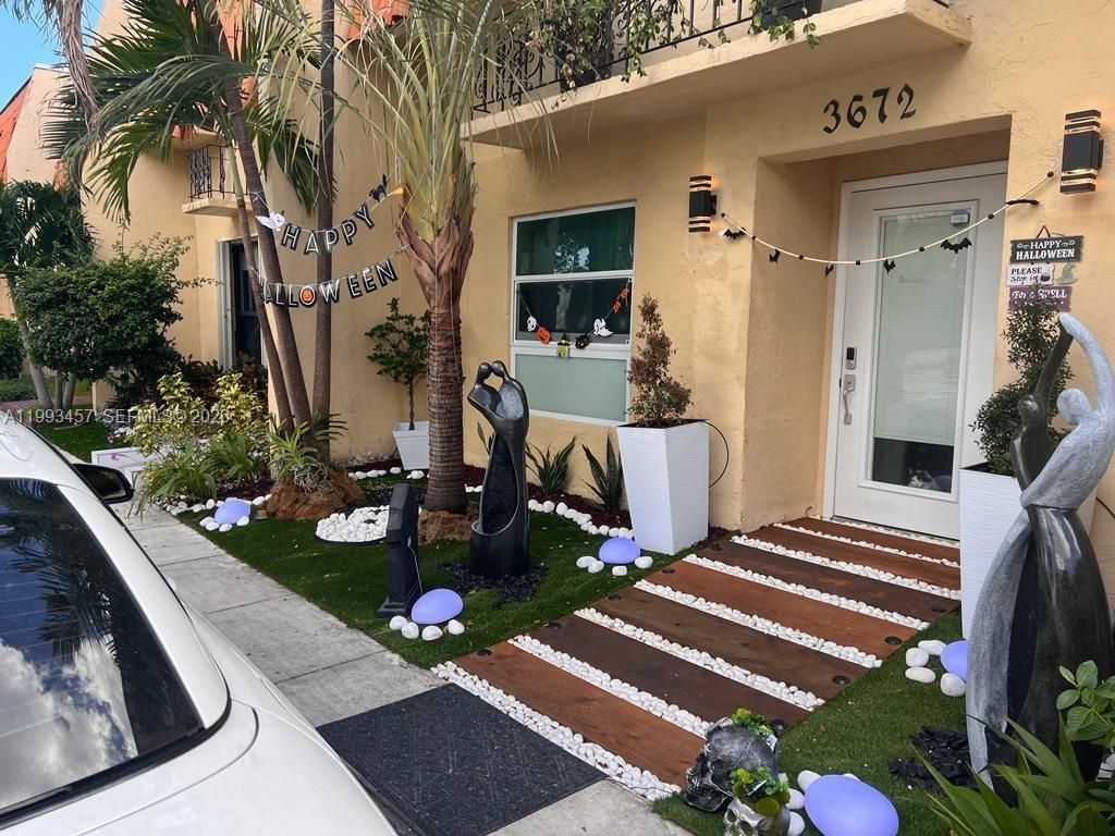 3672 NE 167th St, Unit 31, North Miami Beach, FL 33160 Photo