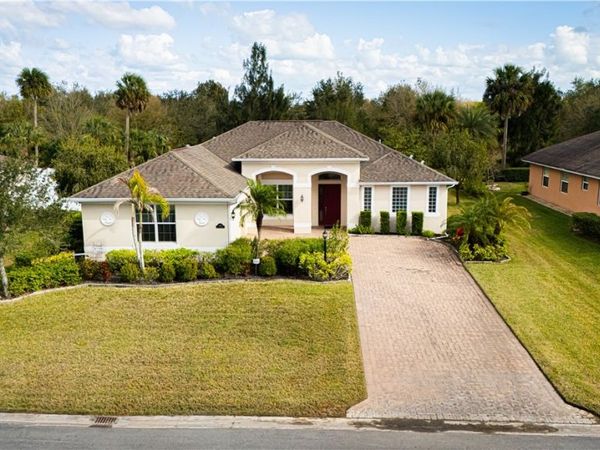 1080 Southlakes Way SW, Vero Beach, FL 32968