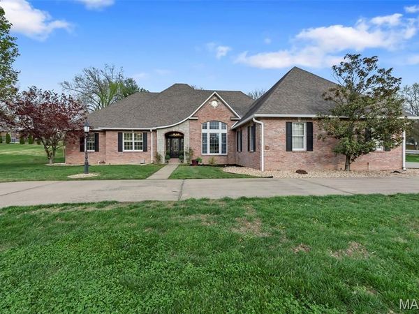 2010 Chesapeake Avenue, Cape Girardeau, MO 63701