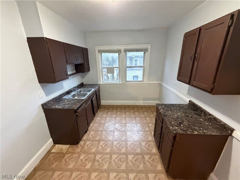 10724 Gooding Avenue, Cleveland, OH 44108 Photo 12