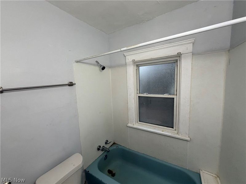 10724 Gooding Avenue, Cleveland, OH 44108 Photo 24