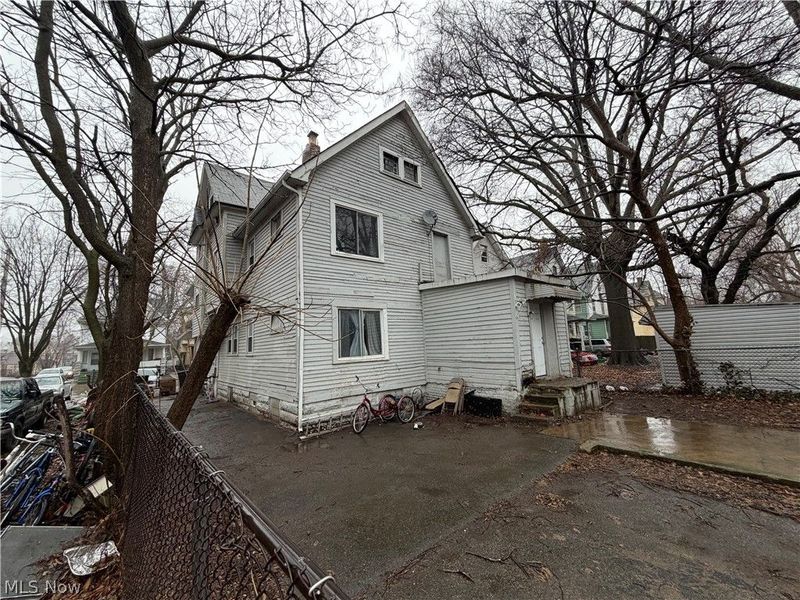10724 Gooding Avenue, Cleveland, OH 44108 Photo 42