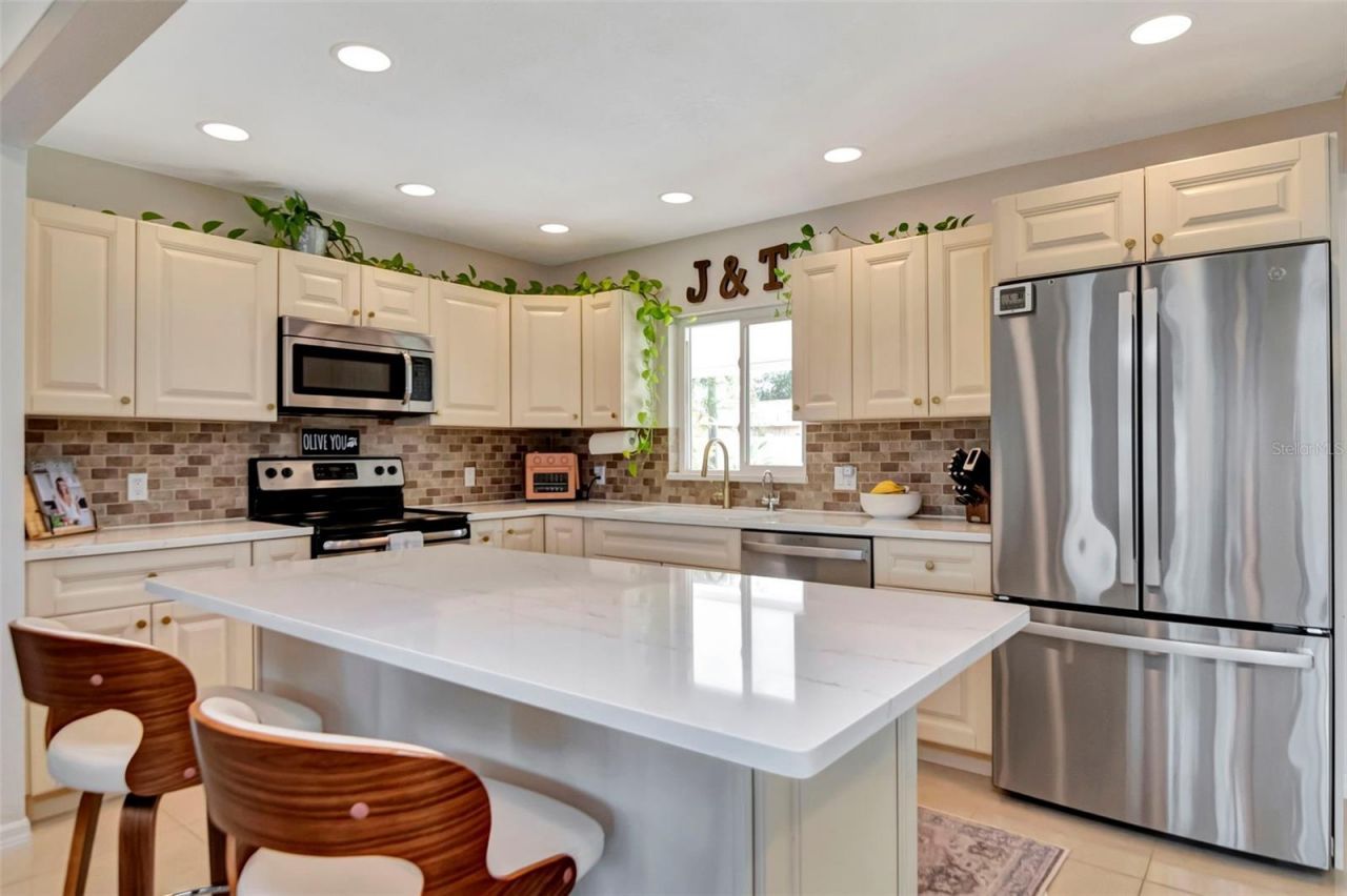 6468 17th Terrace N, Saint Petersburg, FL 33710 Photo